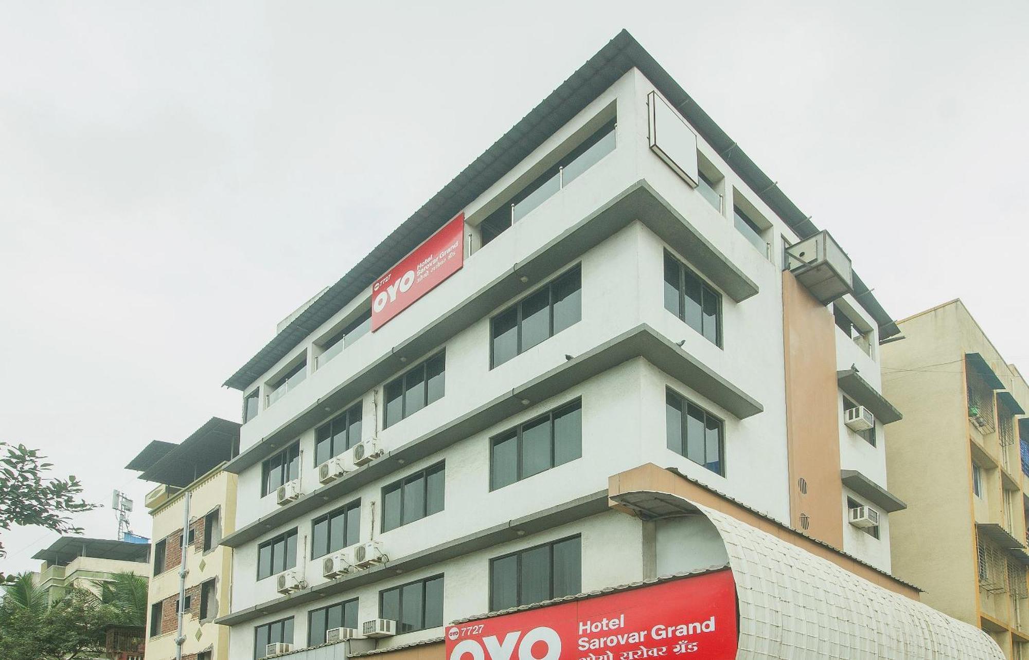 OYO 7727 Hotel Sarovar Grand Kalamboli Exterior foto